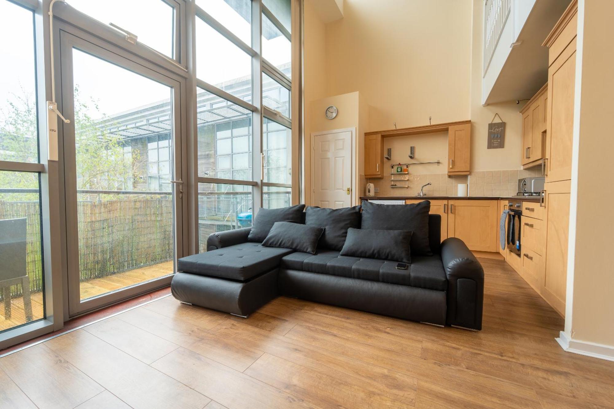 Luxury 2 Bed Apartment - Near Heathrow, Legoland, Windsor Slough Exterior foto