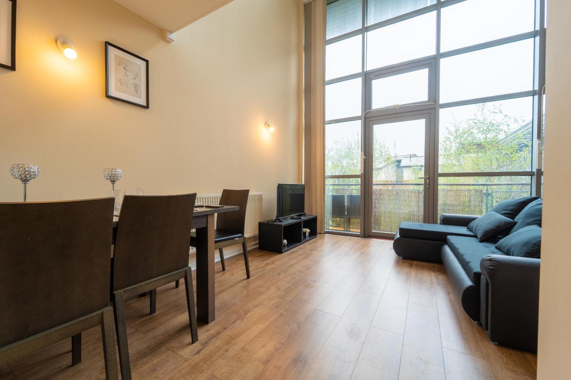 Luxury 2 Bed Apartment - Near Heathrow, Legoland, Windsor Slough Exterior foto
